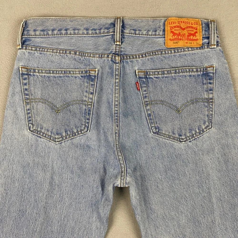Levis 505 Regular Fit Straight Leg Light Wash Blue Mens Jeans Size‎ 34